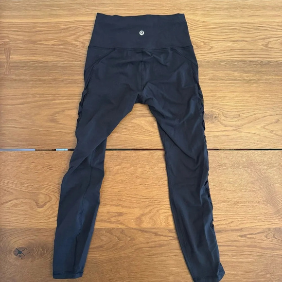 Lululemon High Times Legging (Rhythm) Size 4 - Picture 9 of 9